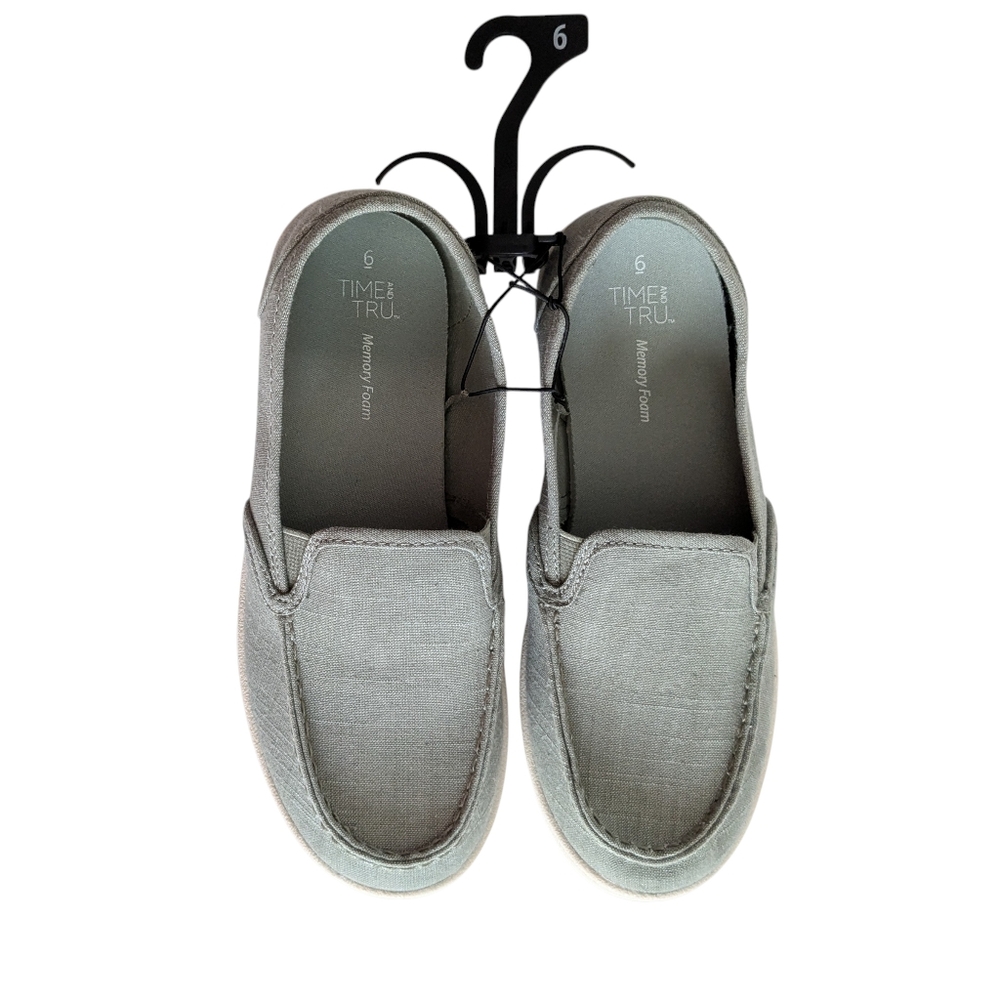 Time & Tru Kids Canvas Slip On Loafers Size 6